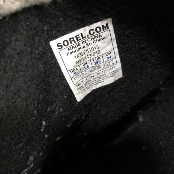 Sorel Women's Winter Carnival Boot Size 6 - Picture 6 of 7